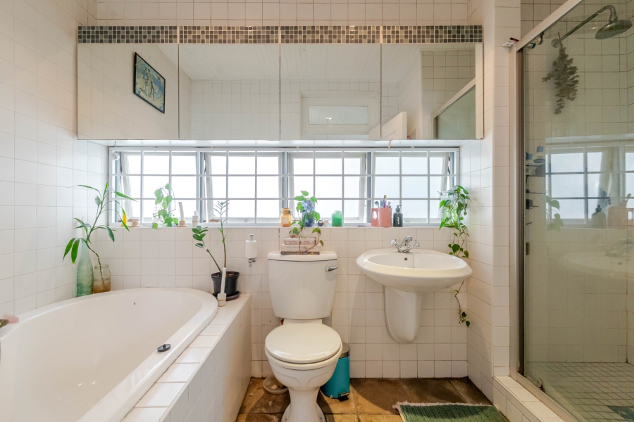 2 Bedroom Property for Sale in Tamboerskloof Western Cape